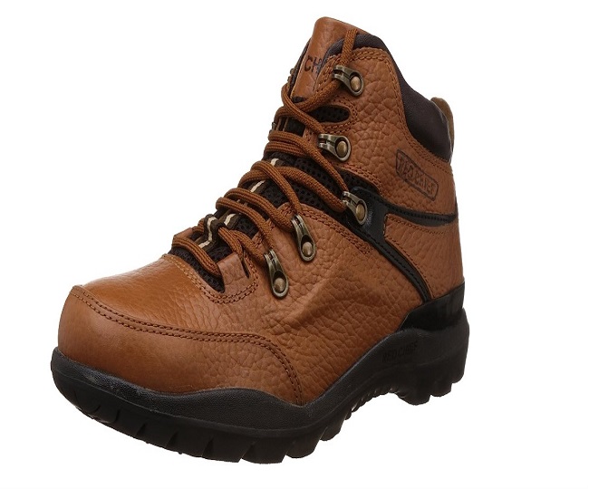 Red chief trekking on sale shoes